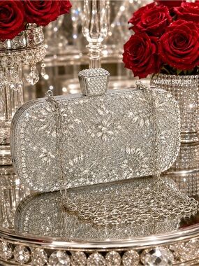NEW Sparkling Bling Swarovski Crystal Rhinestone & Glitter Clutch Purse